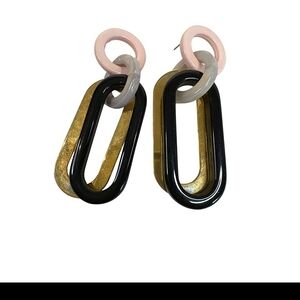 Stylish Gold and Black Link Earrings
